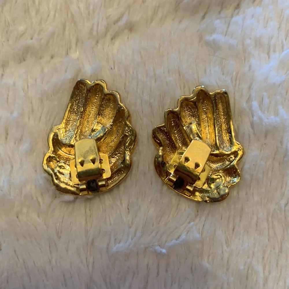 Vintage shoe clips- 2 pair